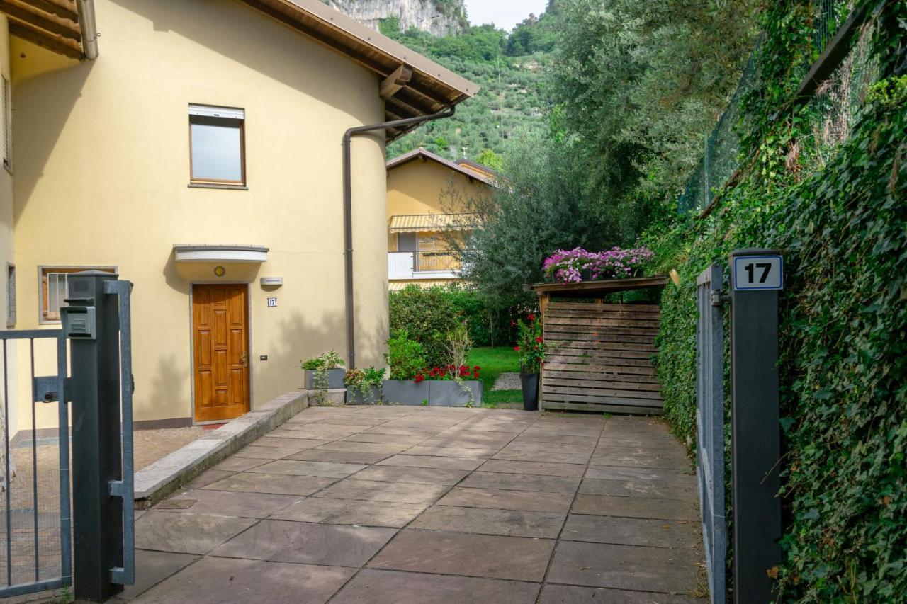 Charming Loft - Hot Tub & Free Parking * Riva del Garda