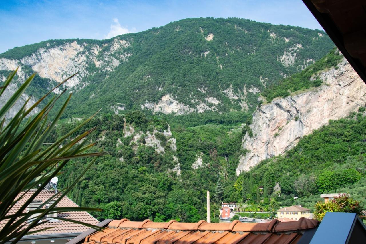 Charming Loft - Hot Tub & Free Parking * Riva del Garda