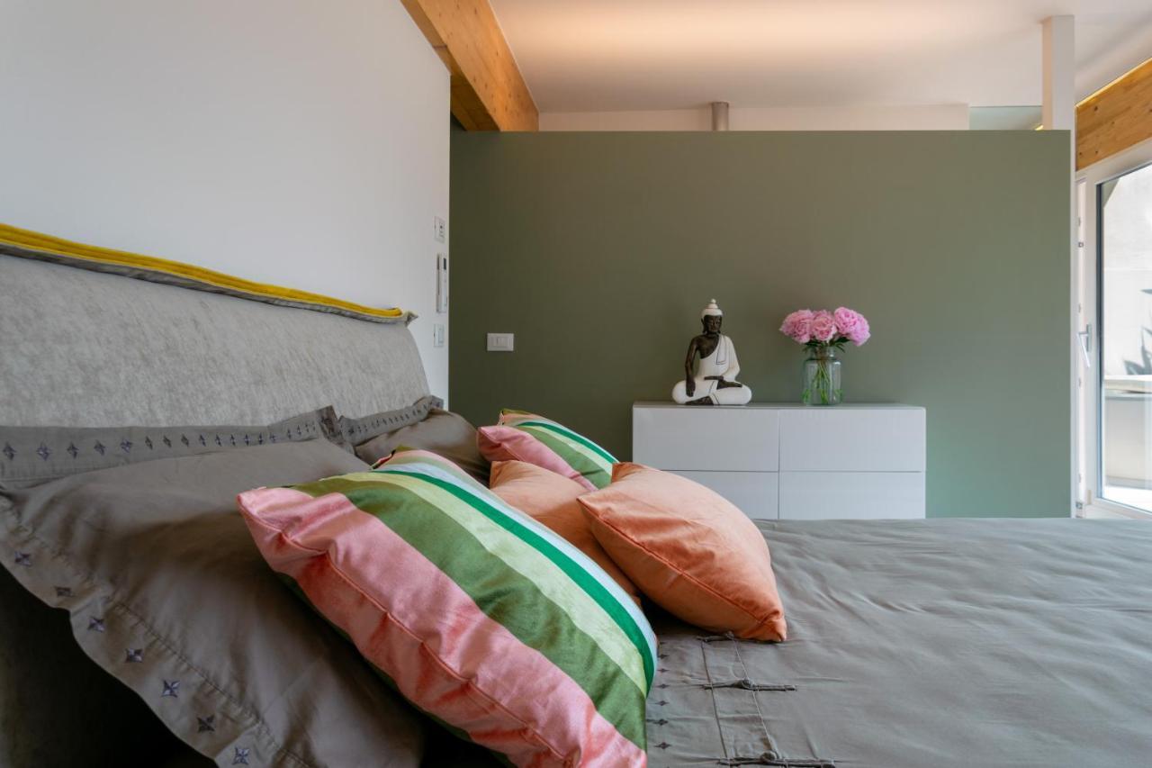 Gasthof Charming Loft - Private Hot Tub & Free Parking